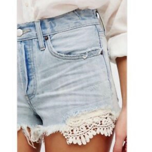 FREE PEOPLE CROCHET JEAN SHORTS - Picture 2 of 9